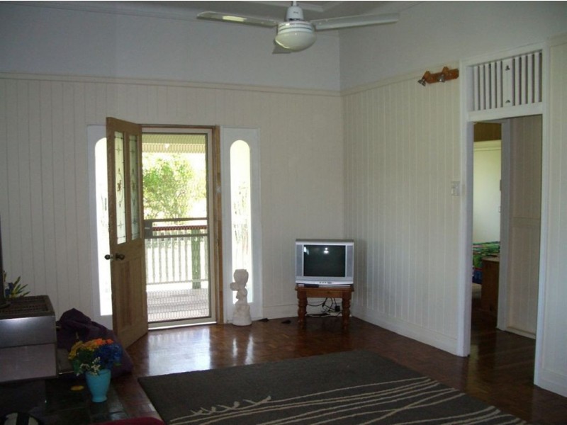 146 Beckmans Road, Glenwood QLD 4570