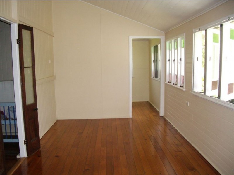 146 Beckmans Road, Glenwood QLD 4570