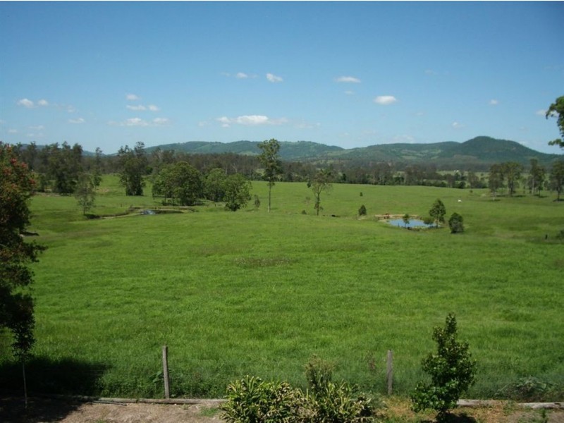 146 Beckmans Road, Glenwood QLD 4570