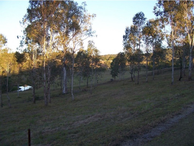 52 Reid Road, Widgee QLD 4570