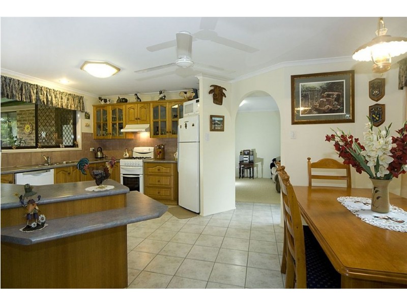 58 Atkinson Road, Araluen QLD 4570