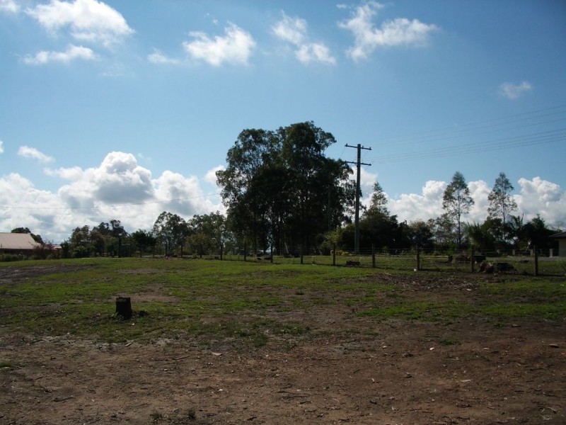 17 Taylor Road, Veteran QLD 4570
