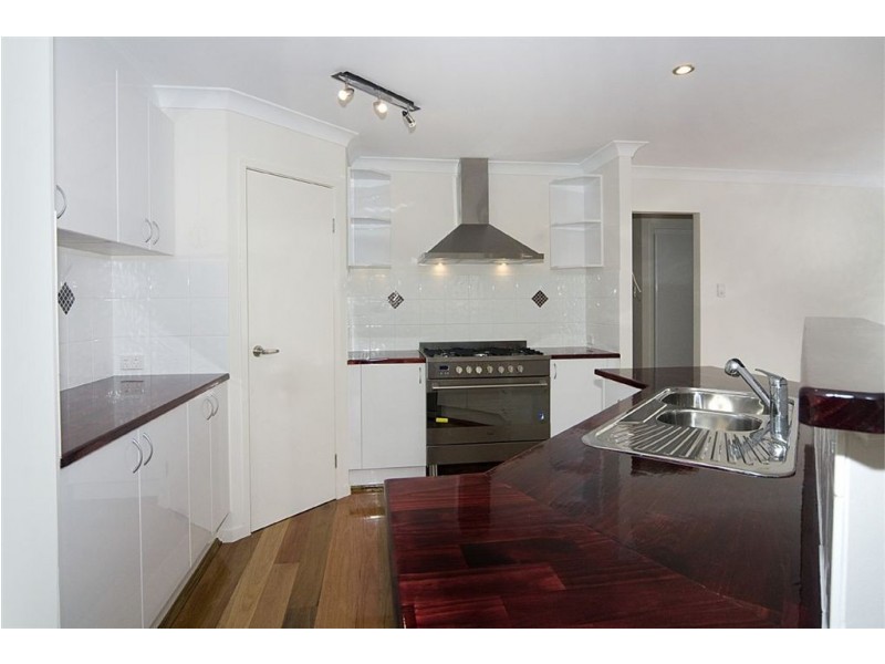 40 Judicial Cct, Jones Hill QLD 4570