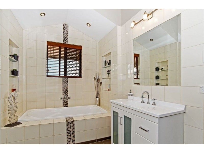 12 Walsh Court, Monkland QLD 4570