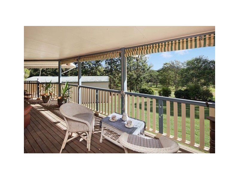 9 Megan Road, Southside QLD 4570