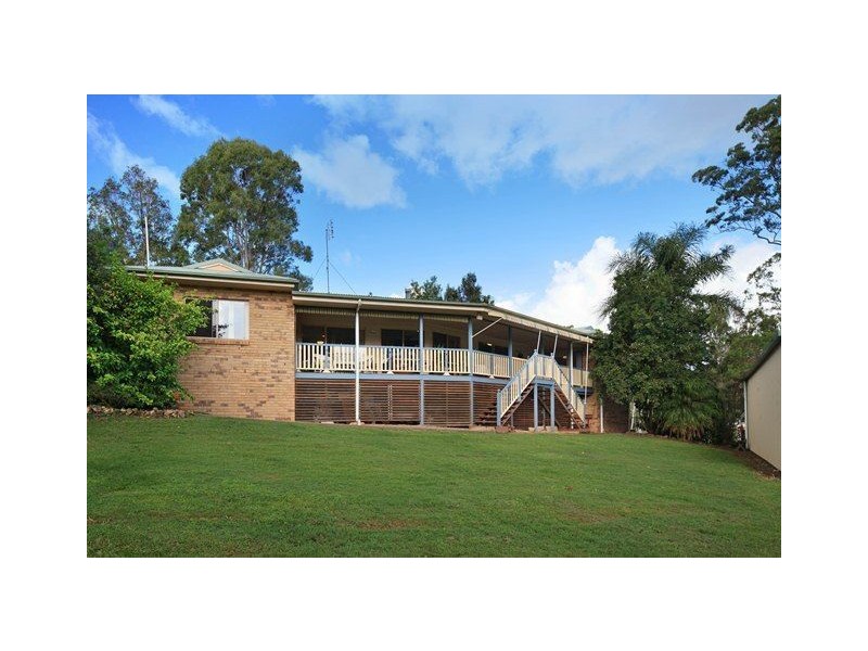 9 Megan Road, Southside QLD 4570