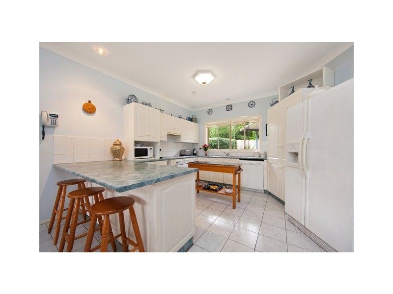 9 Megan Road, Southside QLD 4570