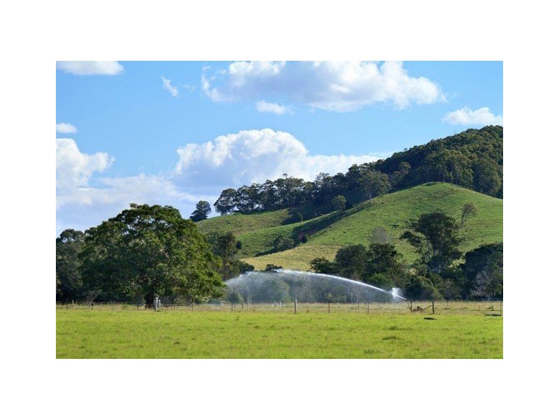 5 McCarthy Road, Kia Ora QLD 4570