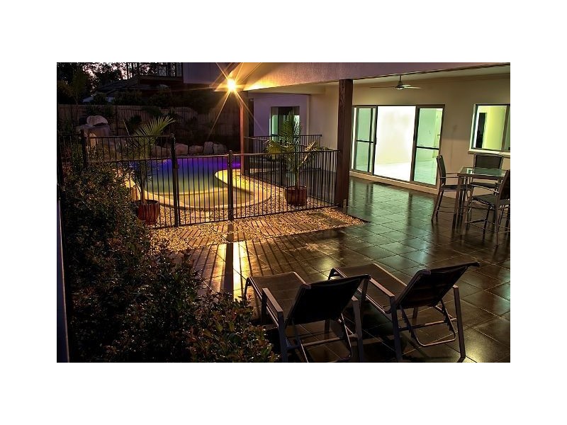 39 Hilltop Avenue, Southside QLD 4570