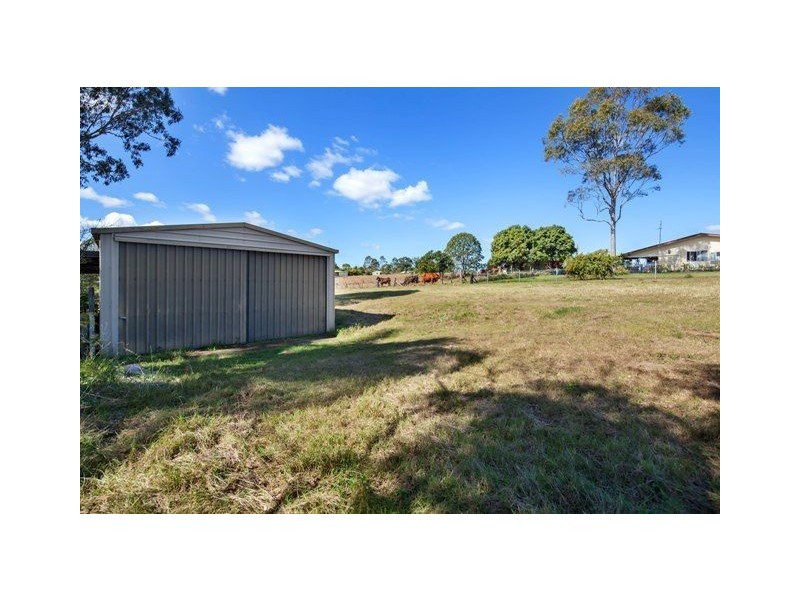 9a Bruce Highway, Chatsworth QLD 4570