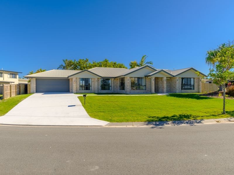 26 Tarwhine Street, Tin Can Bay QLD 4580