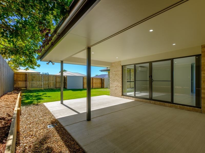 26 Tarwhine Street, Tin Can Bay QLD 4580