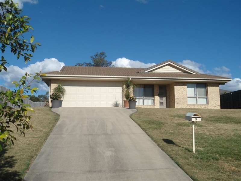 9 Inverness Street, Southside QLD 4570