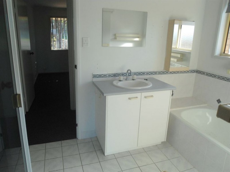 52 Furness Road, Southside QLD 4570