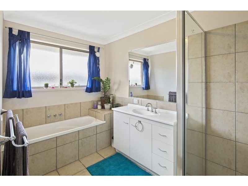 27 McPhail Street, Southside QLD 4570