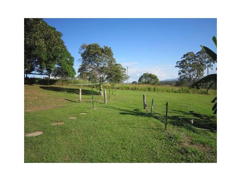 62 Enterprise Road, Veteran QLD 4570