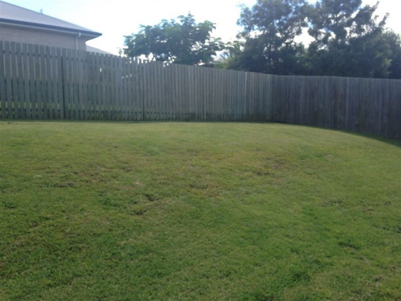 10 Parkview Close, Southside QLD 4570