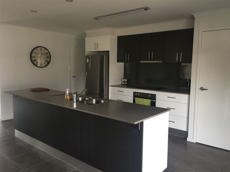 52 Directors Circuit, Jones Hill QLD 4570
