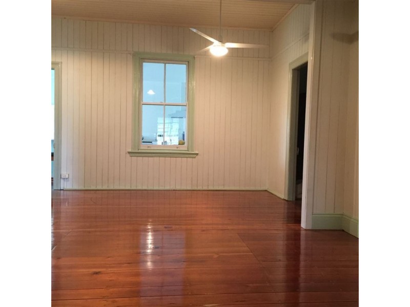 2 Stewart Terrace, Gympie QLD 4570