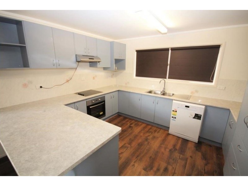 10 Browns Road, Victory Heights QLD 4570