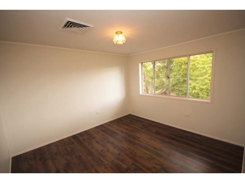 10 Browns Road, Victory Heights QLD 4570