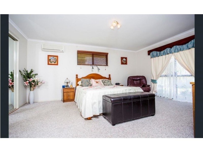 3 Inverary Court, Southside QLD 4570