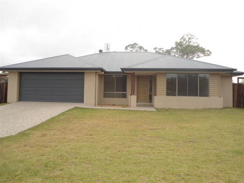6 Iris Court, Southside QLD 4570