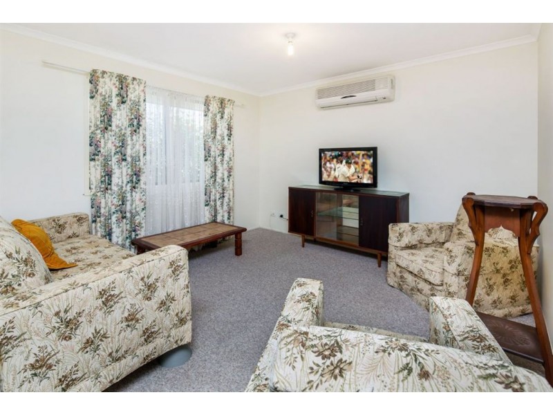33 Lily Street, Southside QLD 4570