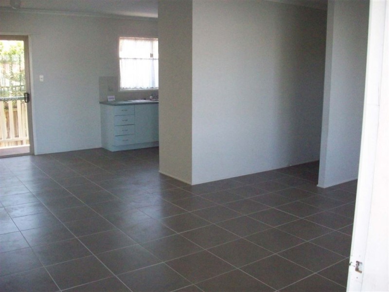 2 Simone Court, Monkland QLD 4570