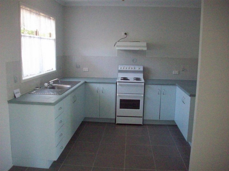 2 Simone Court, Monkland QLD 4570