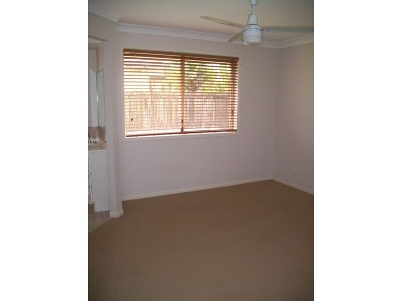 27 McPhail Street, Southside QLD 4570