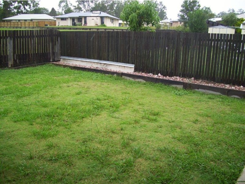 27 McPhail Street, Southside QLD 4570