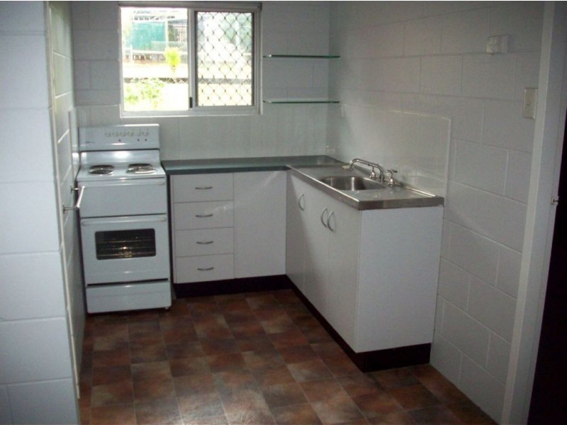 2/26 Leonard St, Southside QLD 4570