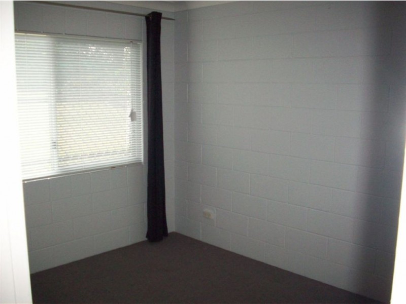 2/26 Leonard St, Southside QLD 4570