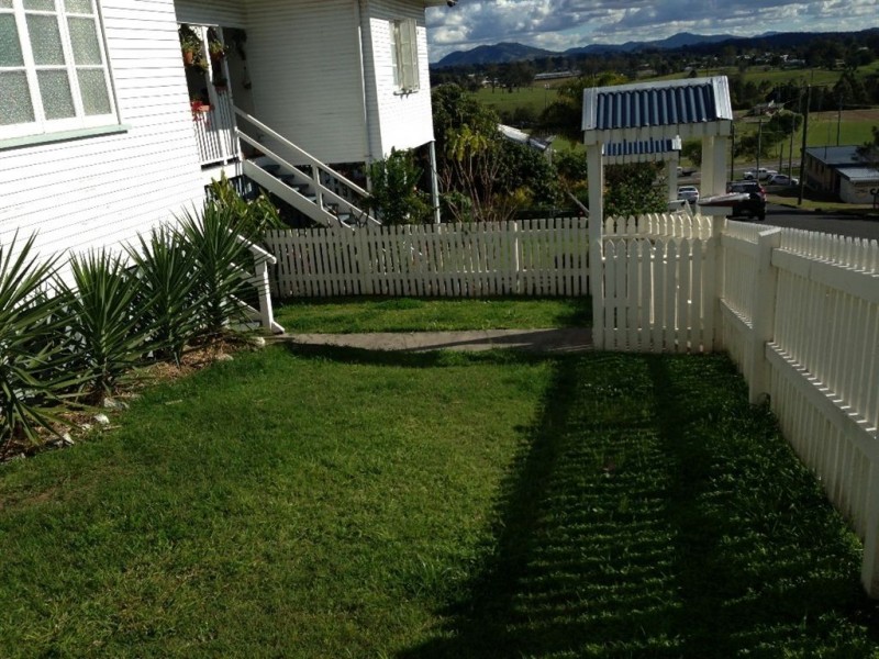 6a Gladstone Street, Gympie QLD 4570