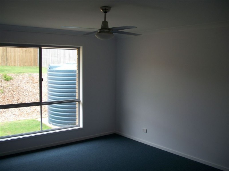 12 Managers Court, Jones Hill QLD 4570