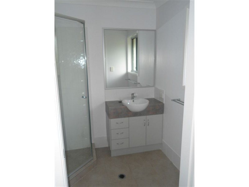 12 Managers Court, Jones Hill QLD 4570