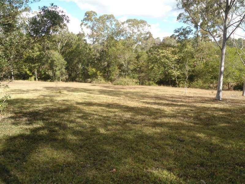20 Bill James Road, Chatsworth QLD 4570
