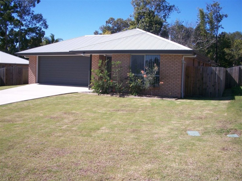 2 Grosvenor Court, Southside QLD 4570