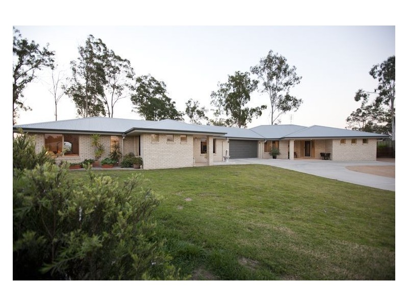 10 Rosewood Court, Southside QLD 4570