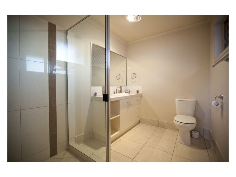 10 Rosewood Court, Southside QLD 4570