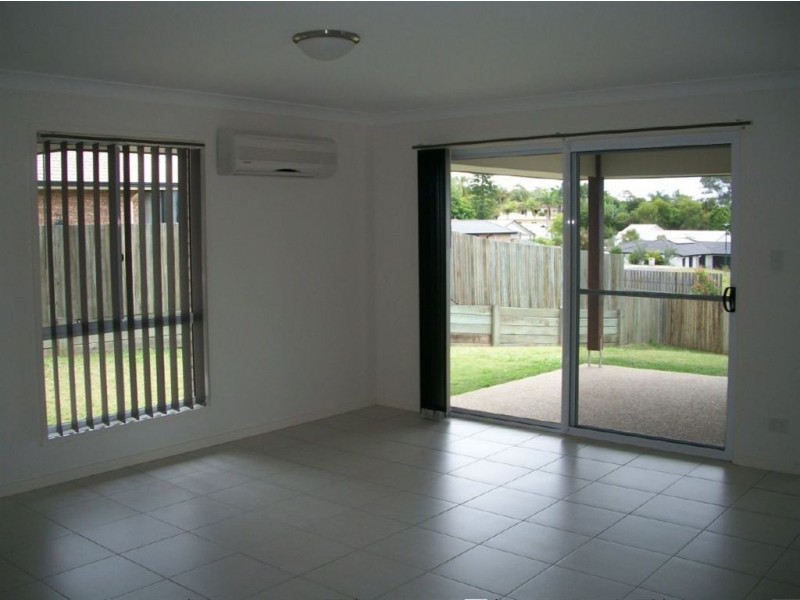 28 Julienne Street, Southside QLD 4570
