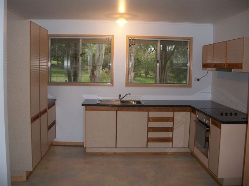 1/33 Pamela Road, Araluen QLD 4570