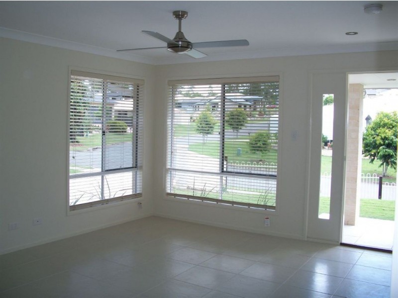 66 Bushland Drive, Southside QLD 4570