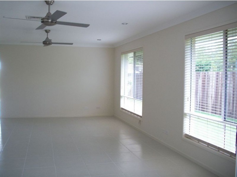 66 Bushland Drive, Southside QLD 4570