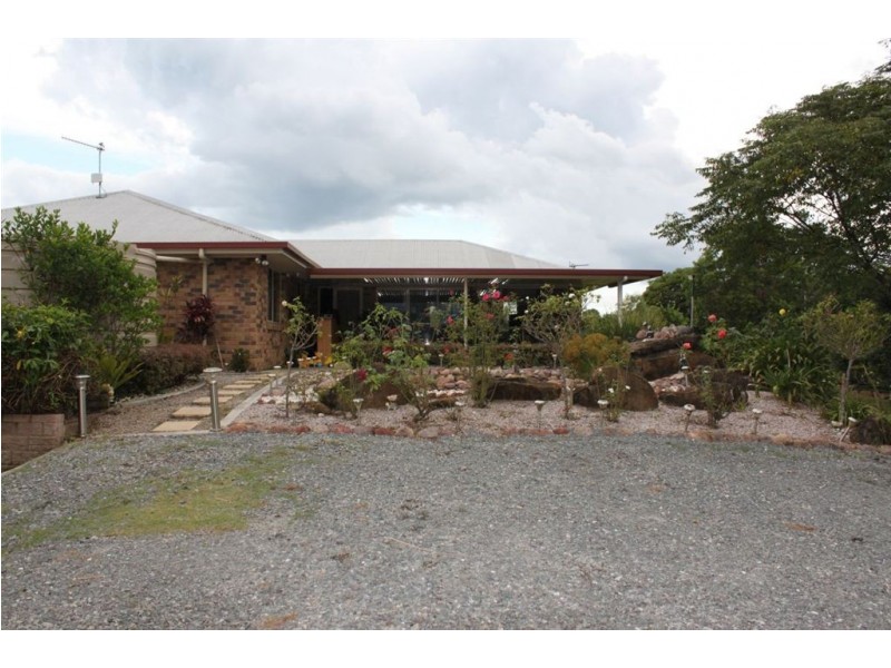Canina QLD 4570