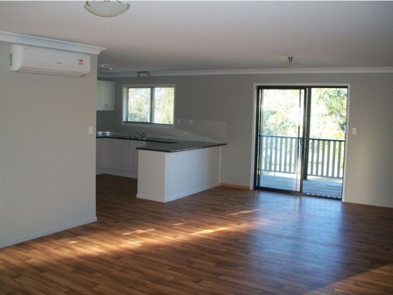 7 Giles Street, Southside QLD 4570