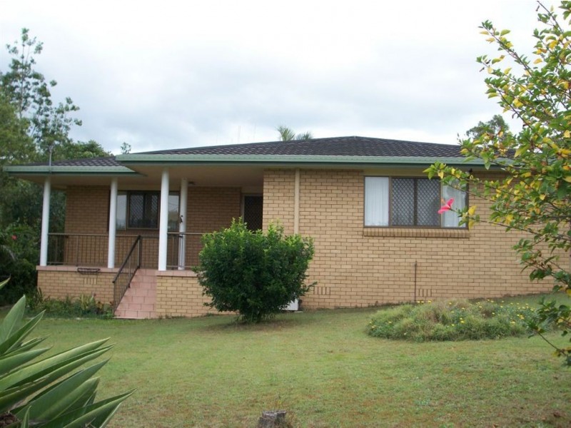 13 Luckona Court, Southside QLD 4570