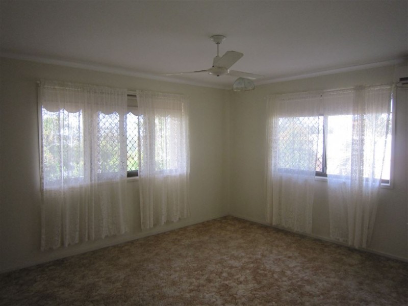 13 Luckona Court, Southside QLD 4570