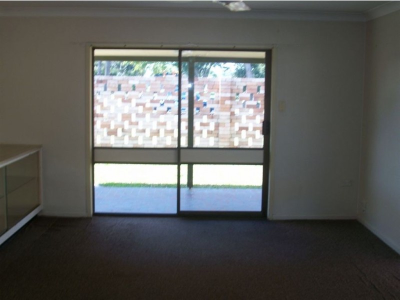 10 Eugene Street, Southside QLD 4570